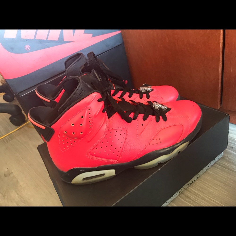 Jordan 6 Toro size 10